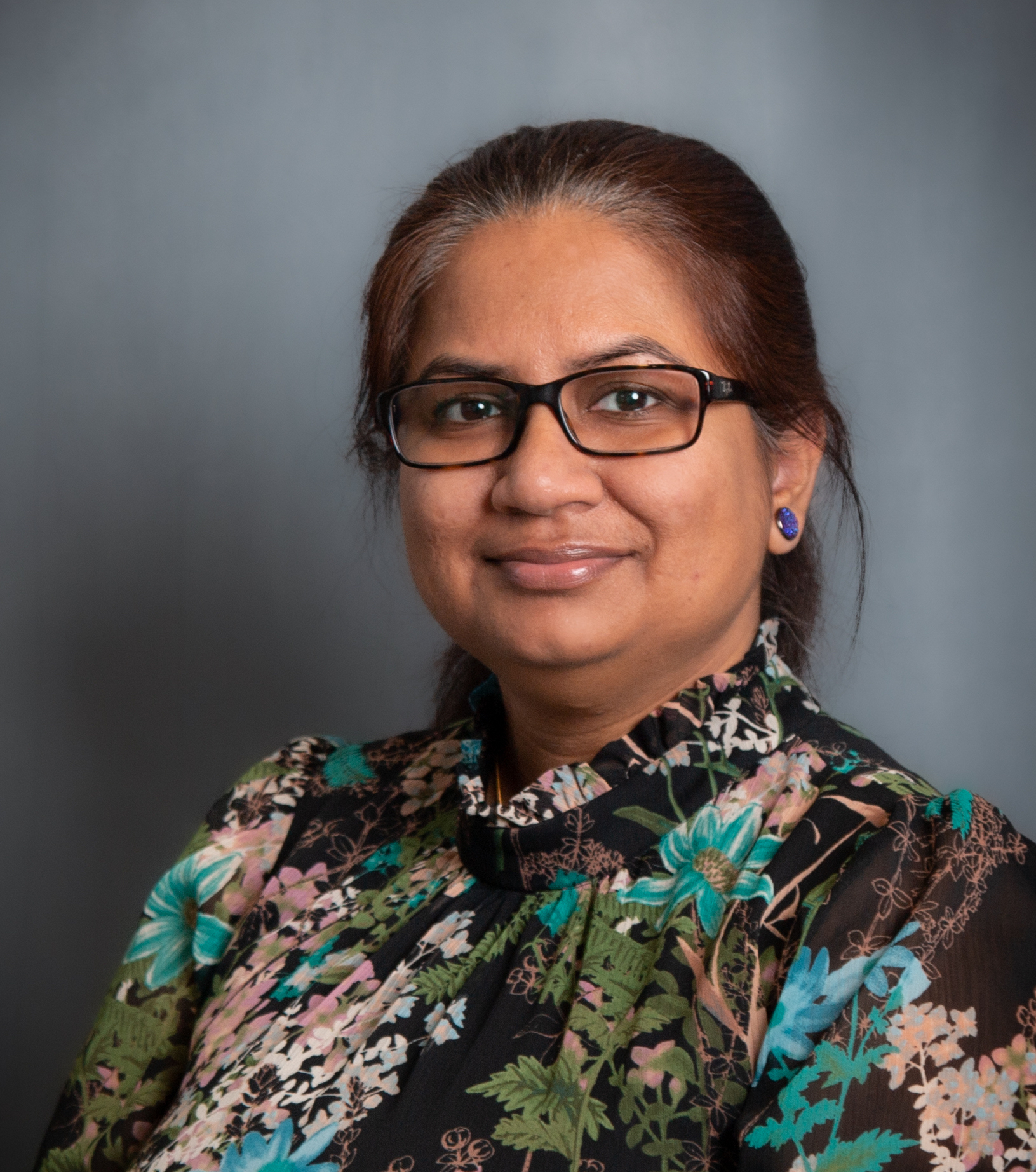 head shot of Dr. Shaila Jamal